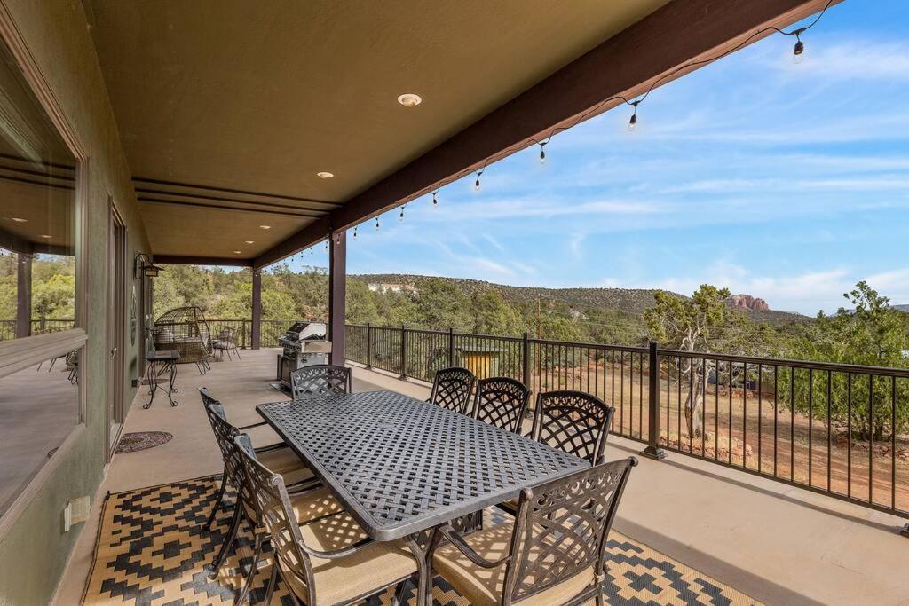 Close To Fresh Creek! Sleeps 12 ~ Amazing Views W/Serene Open Space ~ Hot Tub + Game Room ~ Trails Outside Sedona Ngoại thất bức ảnh