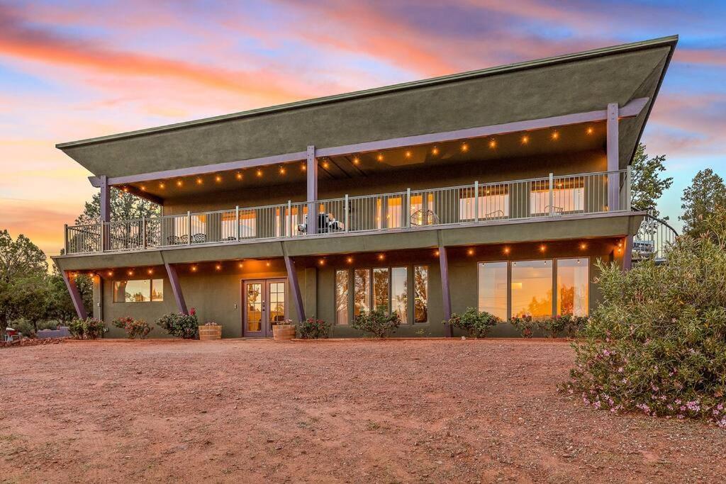 Close To Fresh Creek! Sleeps 12 ~ Amazing Views W/Serene Open Space ~ Hot Tub + Game Room ~ Trails Outside Sedona Ngoại thất bức ảnh